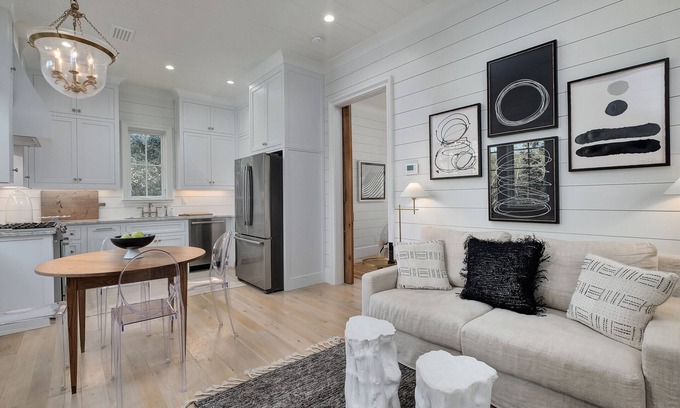Hammocks of Seagrove House | Beautiful high end CARRIAGE HOUSE in Old Seagrove