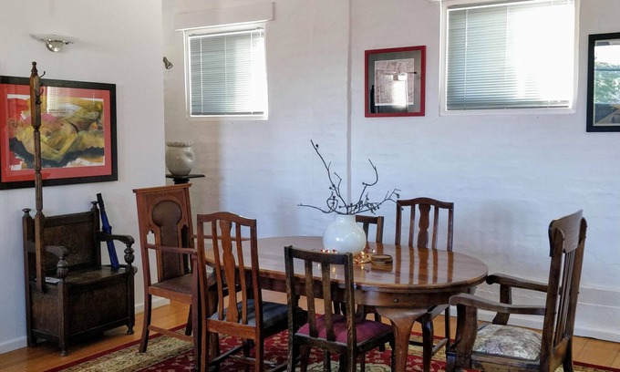 Bendigo Apartment | Beautiful Historic Apartment