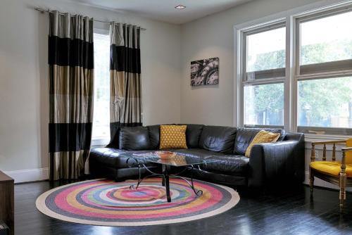 Old East Hill House | Beautiful Historic Downtown Pensacola Charmer - Hot Tub