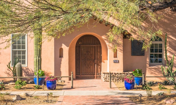 Armory Park House | Beautiful historic home minutes to downtown Tucson