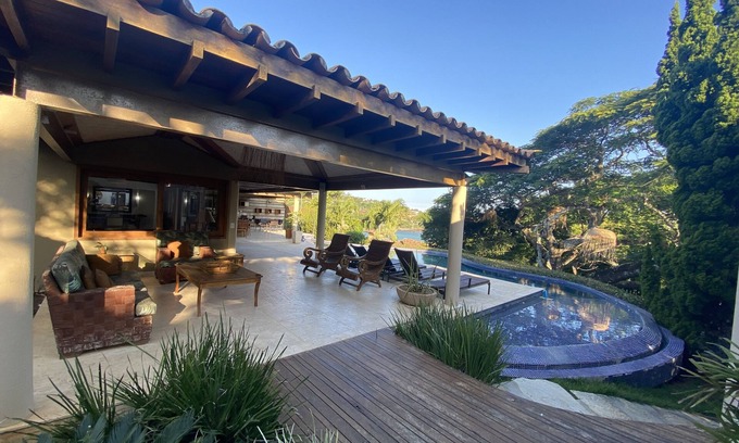 Village da Ferradura House | Beautiful house in Búzios, on Ferradura beach, 6 suites, swimming pool and gourmet space.