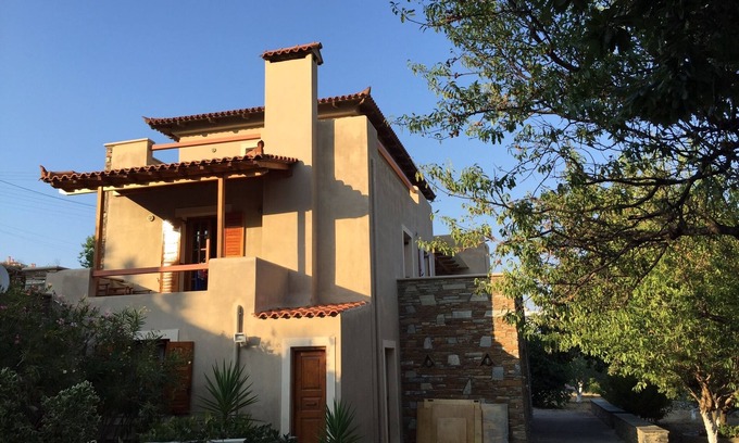 Pitrofos House | Beautiful holiday home on Andros