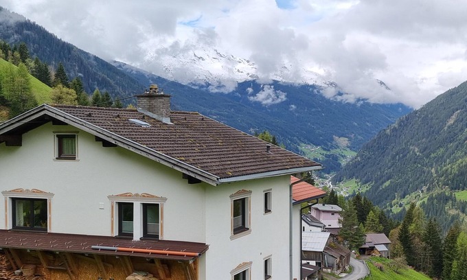 Tobadill House | Beautiful holiday home in a dream location