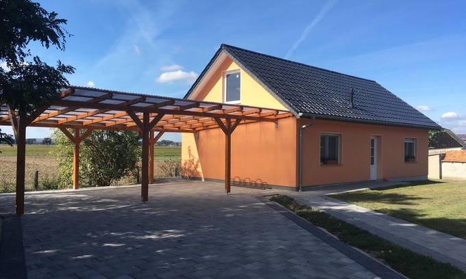 Neurudnitz House | Beautiful holiday home "Oderbruchperle"