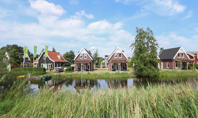 Municipality of Nissewaard House | Beautiful holiday home with sauna
