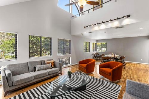 Southampton House | Beautiful home by Medical ctr, Rice, Museums