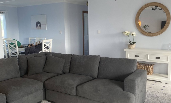 Pelican Point House | beautiful home - close to the beach