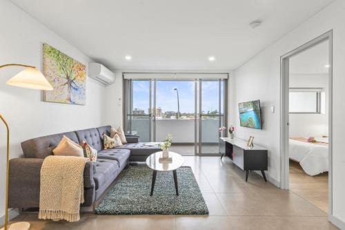 Hornsby Apartment | Beautiful Home close to Shopping Mall and Train Hornsby