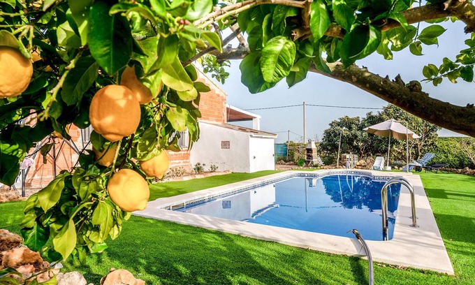 Alcolea del Rio House | Beautiful home in Alcolea del Rio