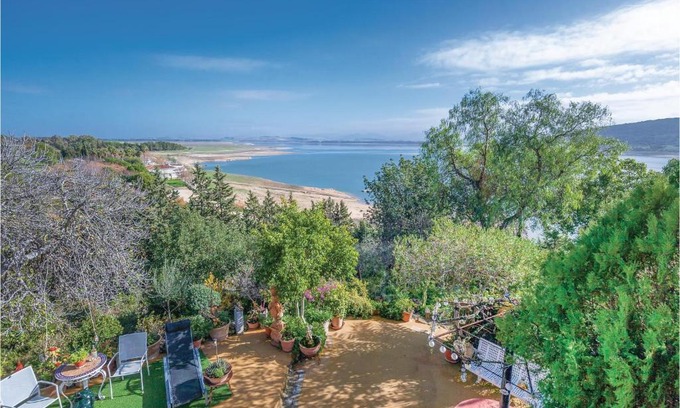 Arcos de la Frontera House | Beautiful home in Bornos with 2 Bedrooms and WiFi