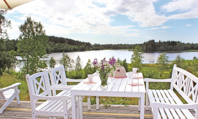 Bullaren House | Beautiful home in Bullaren with kitchen