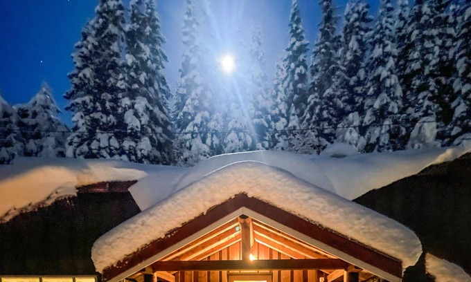 Sunndal House | Beautiful home in Gjøra with WiFi