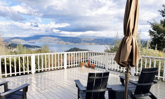 Kelseyville House | Beautiful home in Kelseyville with lake view, minutes from Wine Country