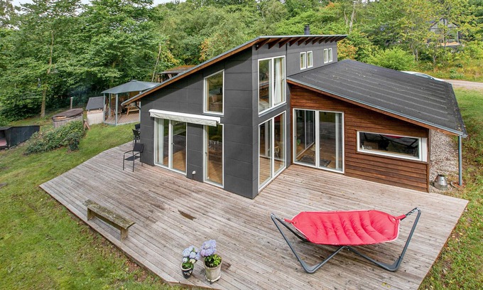 Knebel House | Beautiful home in Knebel