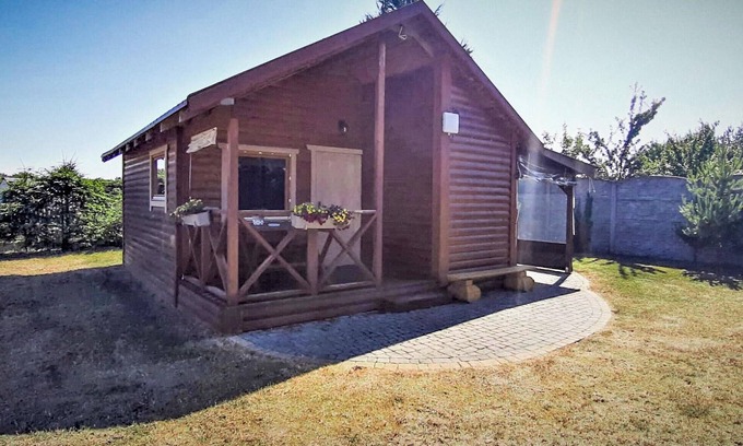 Lebieniec House | Beautiful home in Lebieniec with WiFi