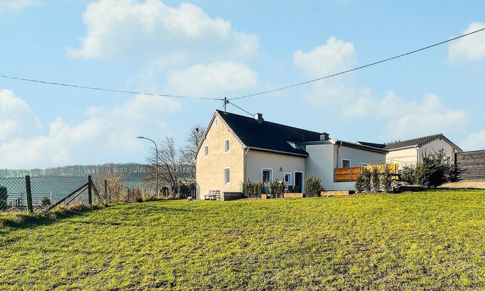 Nimsreuland House | Beautiful home in Nimsreuland with WiFi