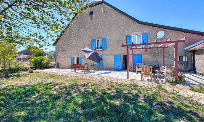 Pressigny House | Beautiful home in Pressigny with WiFi