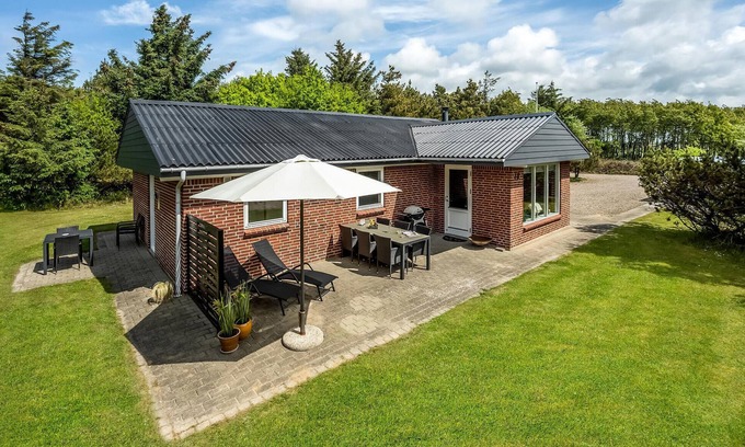 Lodbjerg Hede House | Beautiful home in Ringkøbing with WiFi