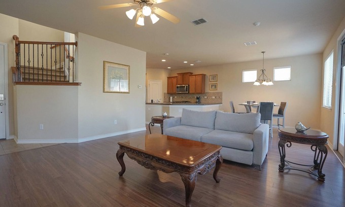 Stone Oak House | Beautiful Home in Stone Oak