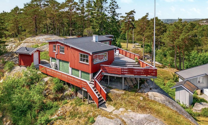 Sarpsborg House | Beautiful home in Skjeberg with kitchen