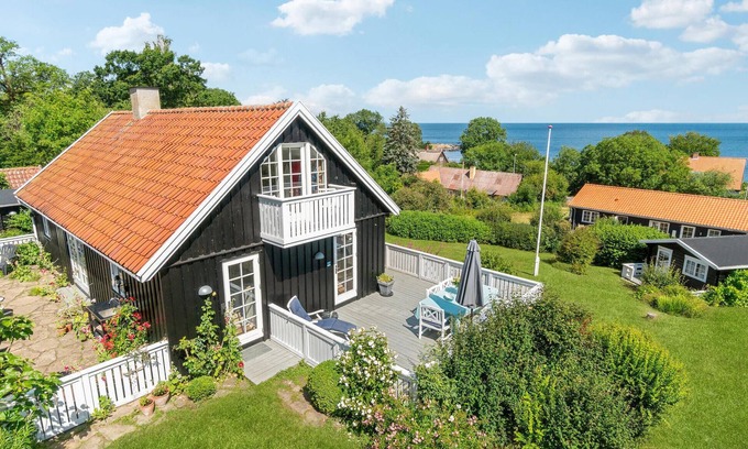 Bolshavn House | Beautiful home in Svaneke with WiFi