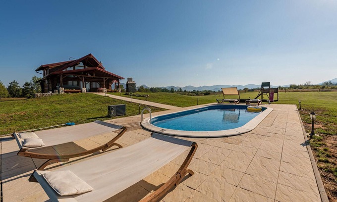 Lovinac House | Beautiful home in Sveti Rok