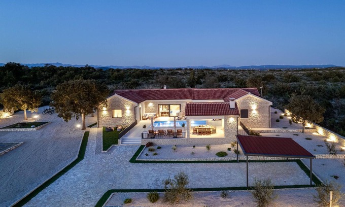 Tinj House | Beautiful home in Tinj