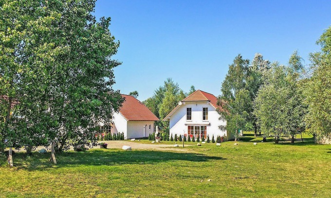 Verchen House | Beautiful home in Verchen with WiFi