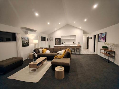 Woolston House | Beautiful home near everything!