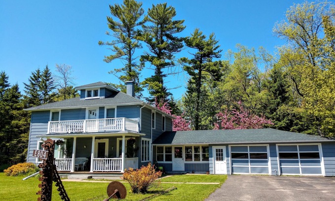 La Pointe Other | Beautiful home on Madeline Island summer specials