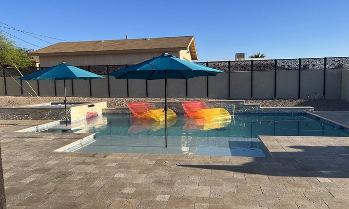 Lake Havasu City House | Beautiful home with SPARKLING pool & spa! Miles and miles of off roading.