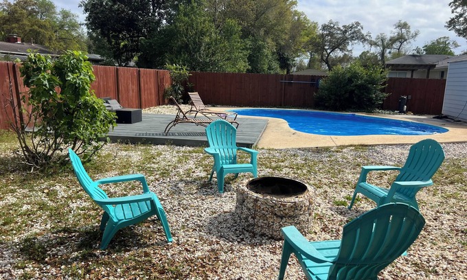South Pensacola House | Beautiful Home with a Pool!