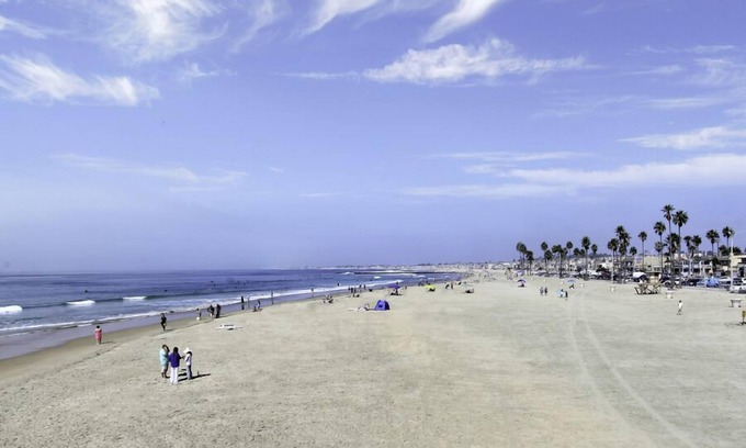 Westside Costa Mesa House | Beautiful home with direct access garage - Beach close