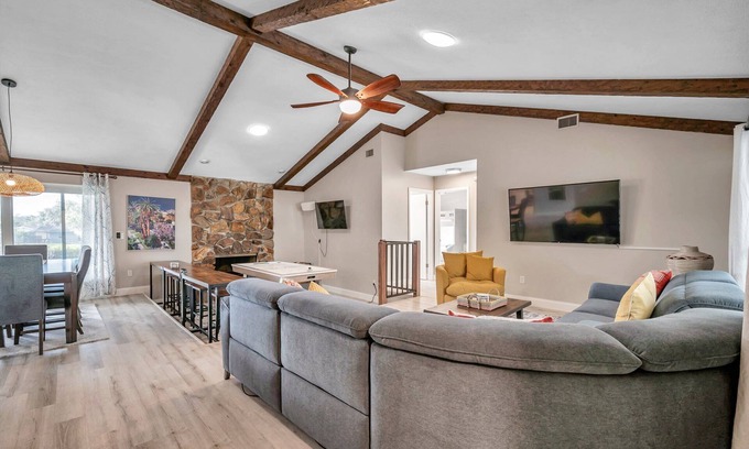 Bloomingdale House | Beautiful home with private pool and lake just minutes from major FL attractions