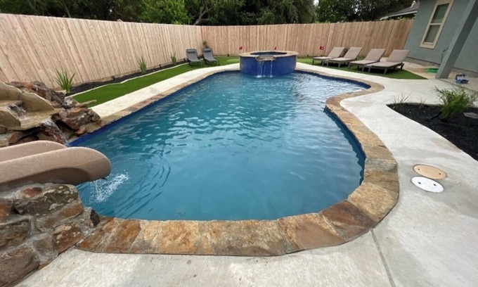 Southside House | Beautiful home with PRIVATE POOL and game room!