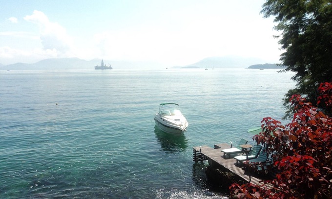 Ilha Grande House | Beautiful house on the coast with balconies, pier, full sea view