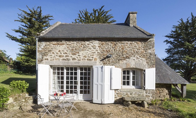 Lancieux House | Beautiful house - Cpl + 2 children - 2 kms beaches