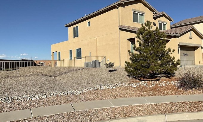Ranchito House | Beautiful house in nice Rio Rancho New Mexico neighborhood