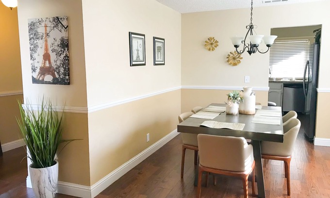 Selma House | Beautiful House - near 3 National Parks!