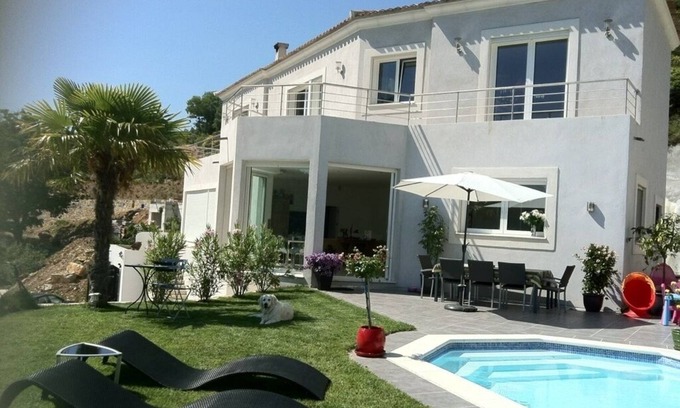Castillon House | Beautiful House - sea view. Pool - Fitness. Near Principality of M