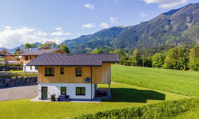 Hermagor-Pressegger See House | Beautiful house with lovely mountain views