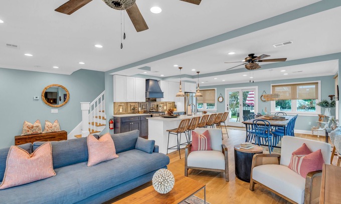 Ortley Beach House | Beautiful house with attached cottage by the sea
