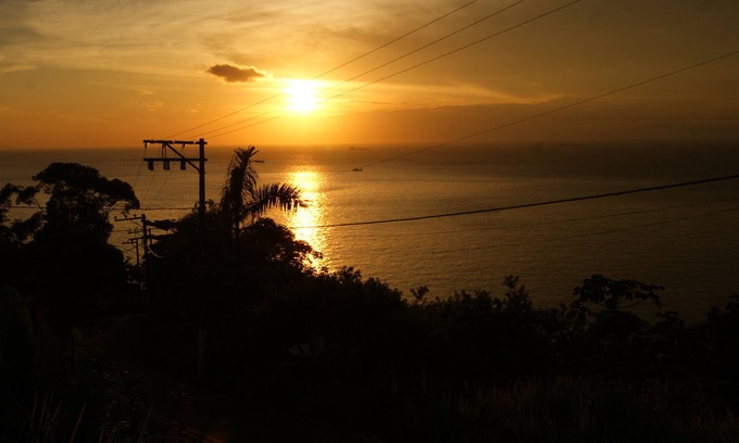 Praia de Borrifos House | Beautiful island sunset