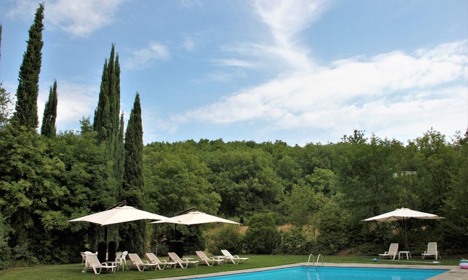 Pieve Santo Stefano Villa | Beautiful Private Villa With A Magnificent Pool in The Heart of Tuscany.