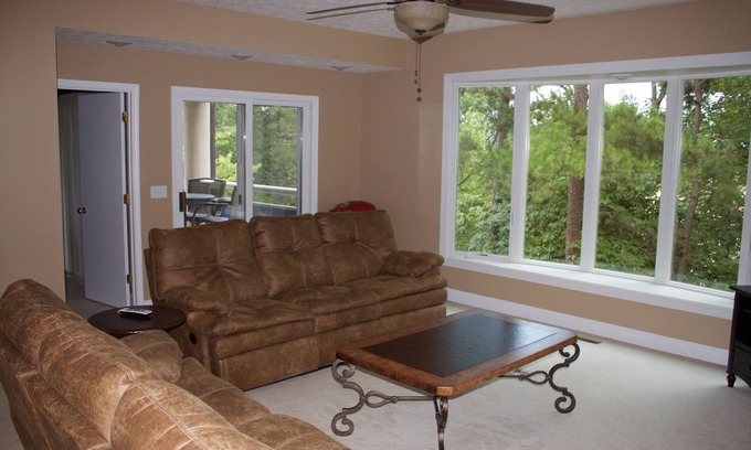 Salem Condo | Beautiful Keowee Key 2 bedroom 2 bath condo on Lake Keowee.