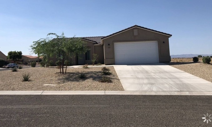 Fort Mohave House | Beautiful lake house
