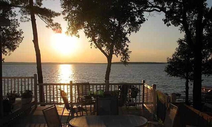 Indian River Cottage | Beautiful Lake House On Burt Lake: Amazing Views and Well Furnished