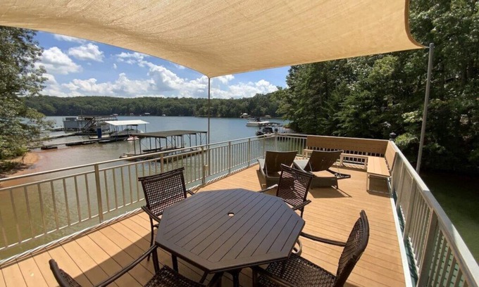 Gainesville House | Beautiful Lake Lanier Home, 2 story dock, Paddle Boards, & Pedle Boat