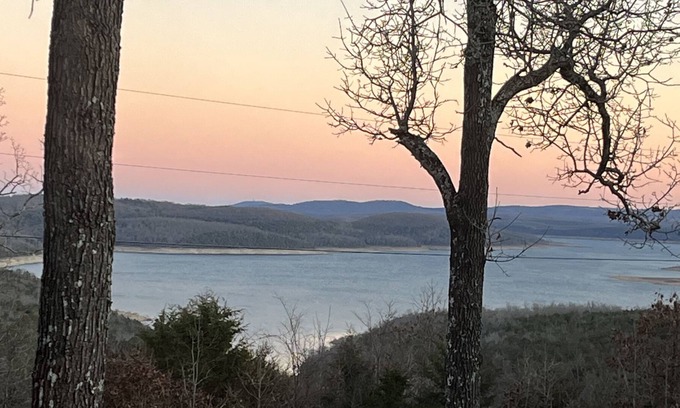 Protem House | Beautiful lake view home on 10 quiet wooded acres, 5 min from Bull Shoals access