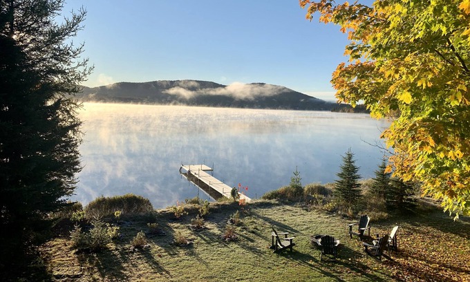 Val-des-Lacs Ski Chalet | Beautiful lakefront chalet fully renovated, centrally located on quiet street